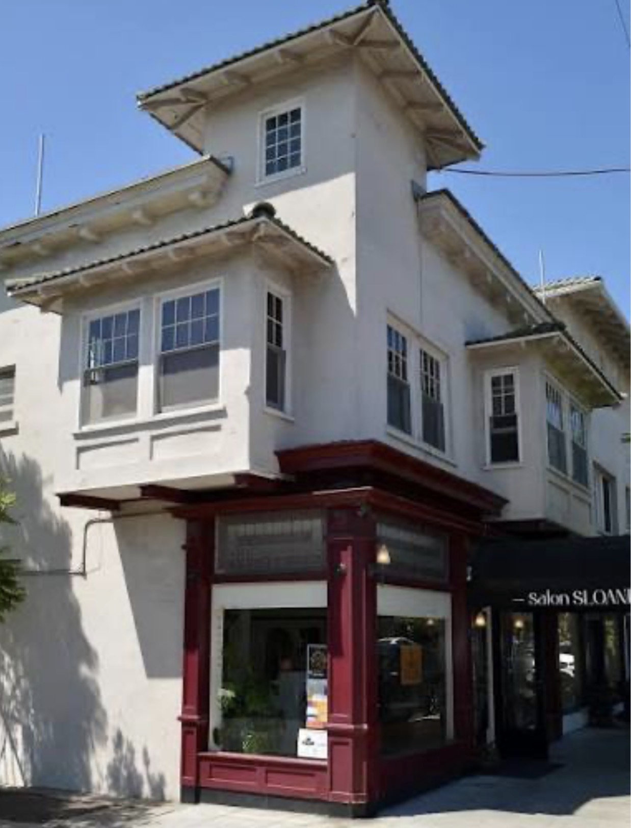 Mission Hills storefront